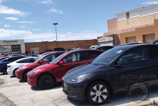 Hundreds Of Unrepaired Teslas Pile Up In Vacant Shopping Mall Parking Lot